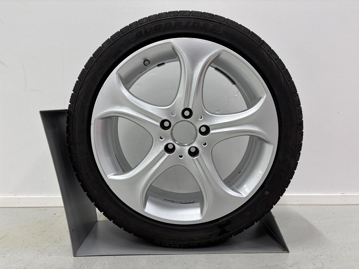 MERCEDES-BENZ C 2015