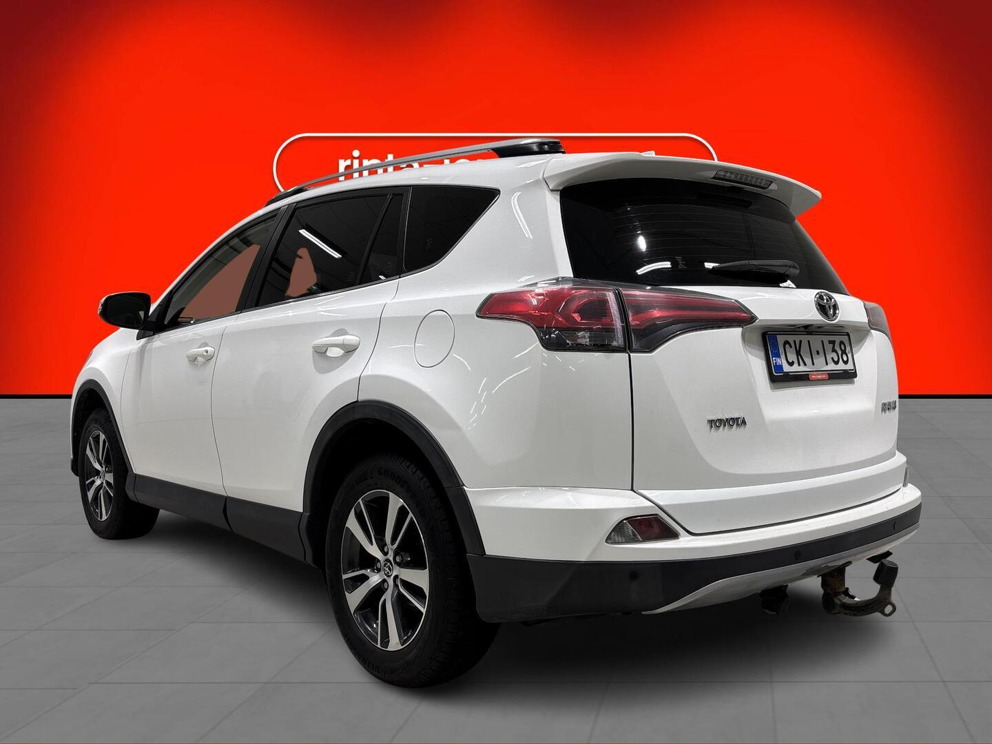 TOYOTA RAV4 2016