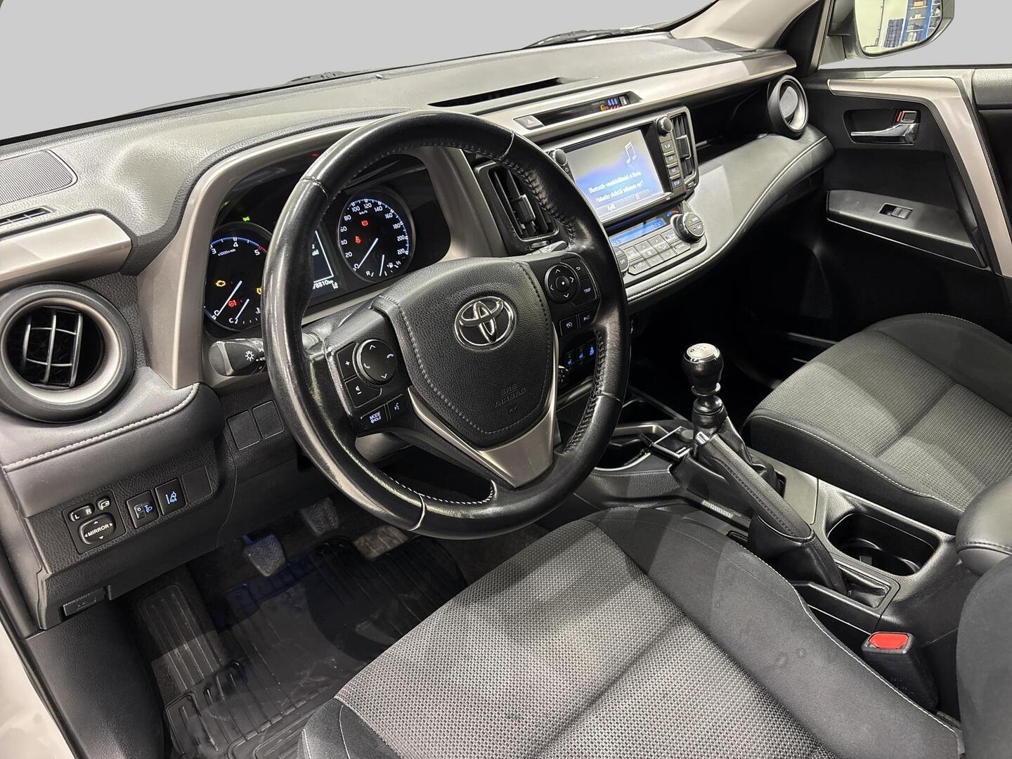 TOYOTA RAV4 2016