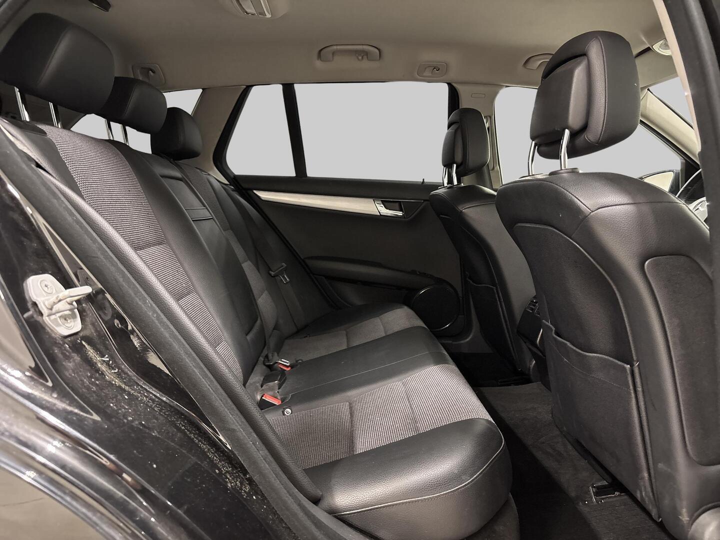 MERCEDES-BENZ C 2009