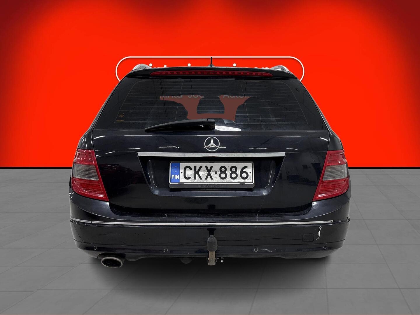 MERCEDES-BENZ C 2009