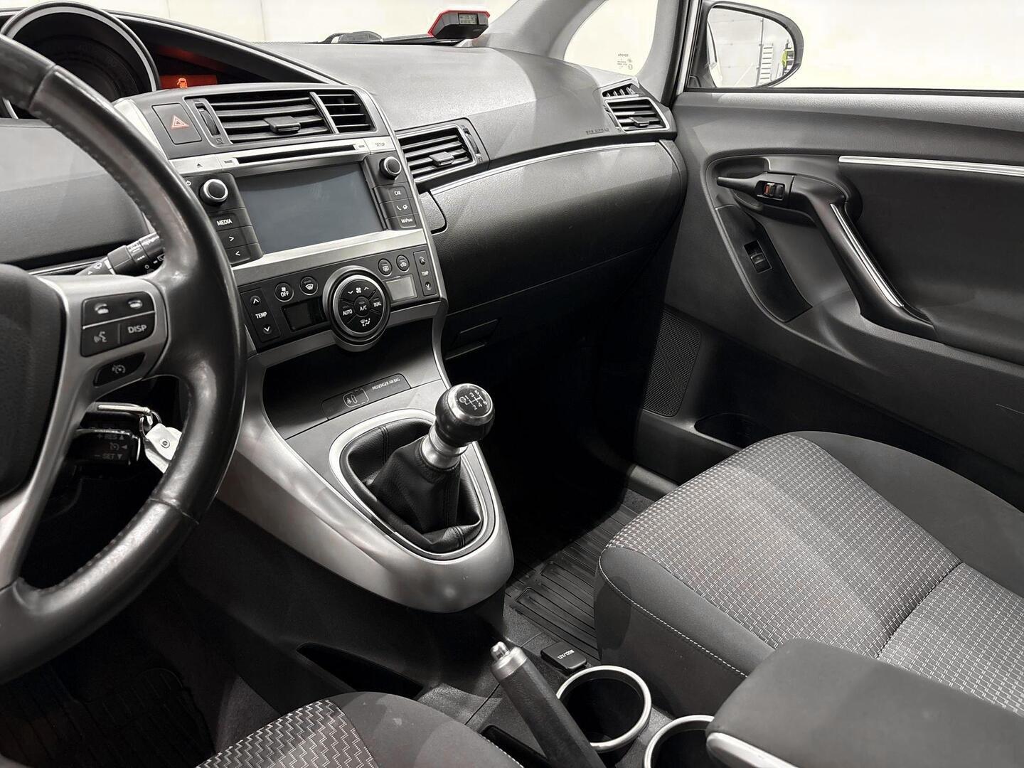 TOYOTA Verso 2015