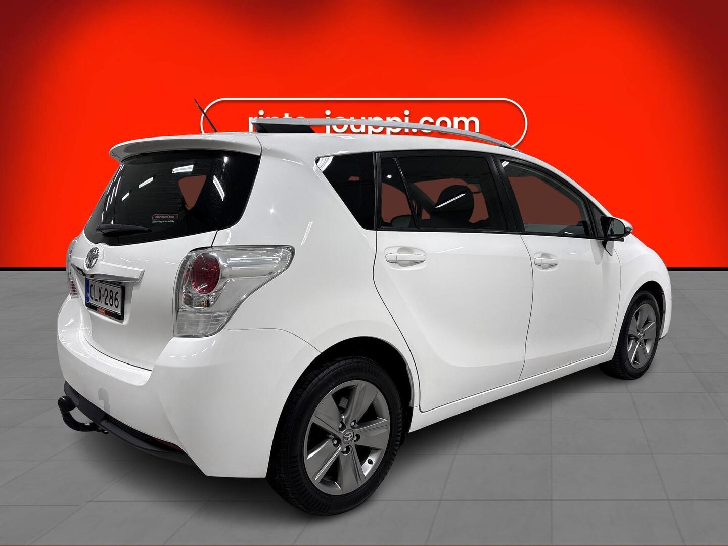 TOYOTA Verso 2015
