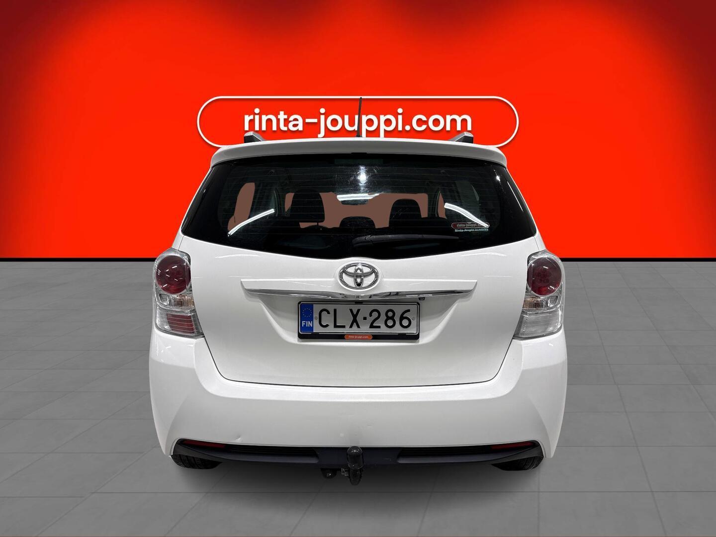 TOYOTA Verso 2015