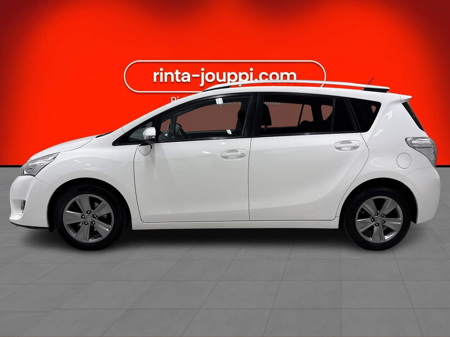 TOYOTA Verso 2015