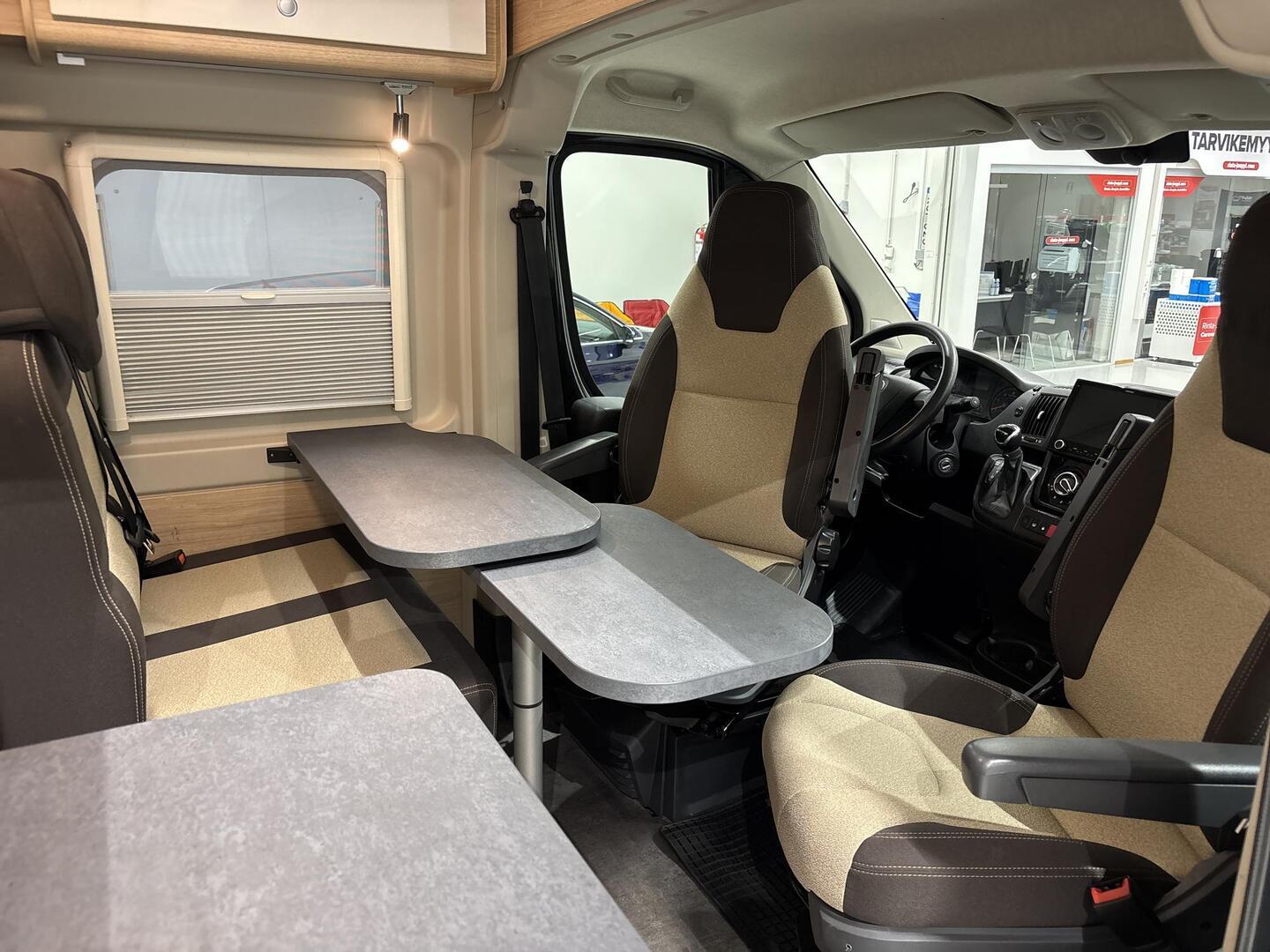 ROADCAR VAN R 540 2021