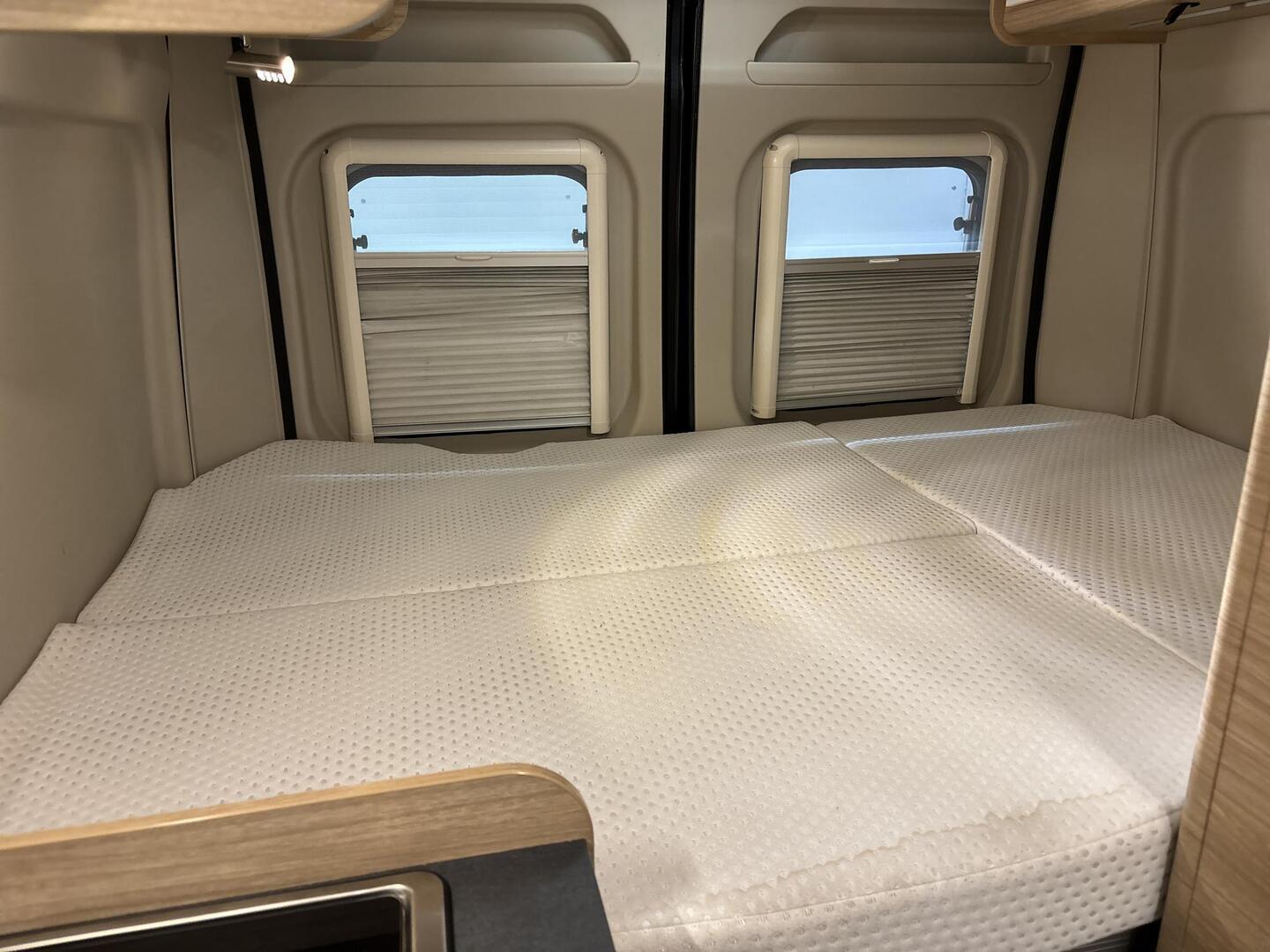 ROADCAR VAN R 540 2021