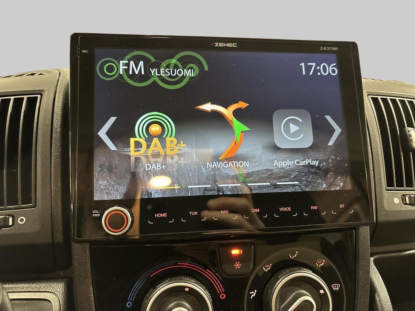 ROADCAR VAN R 540 2021