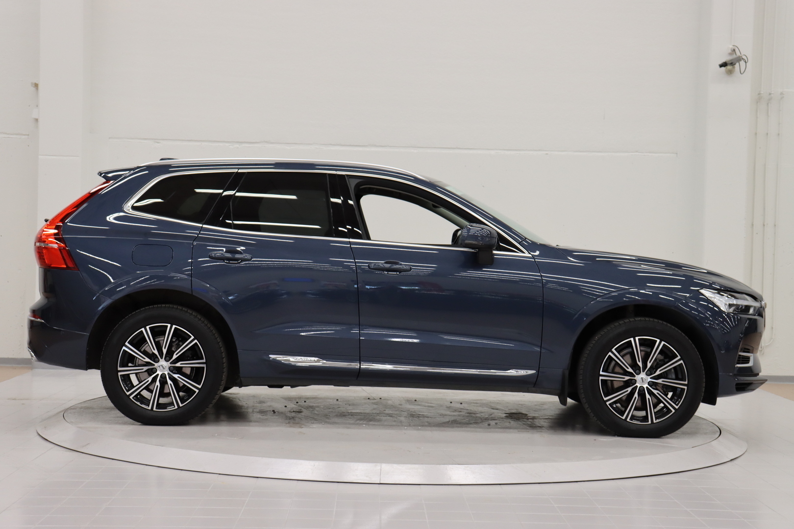 VOLVO XC60 2019