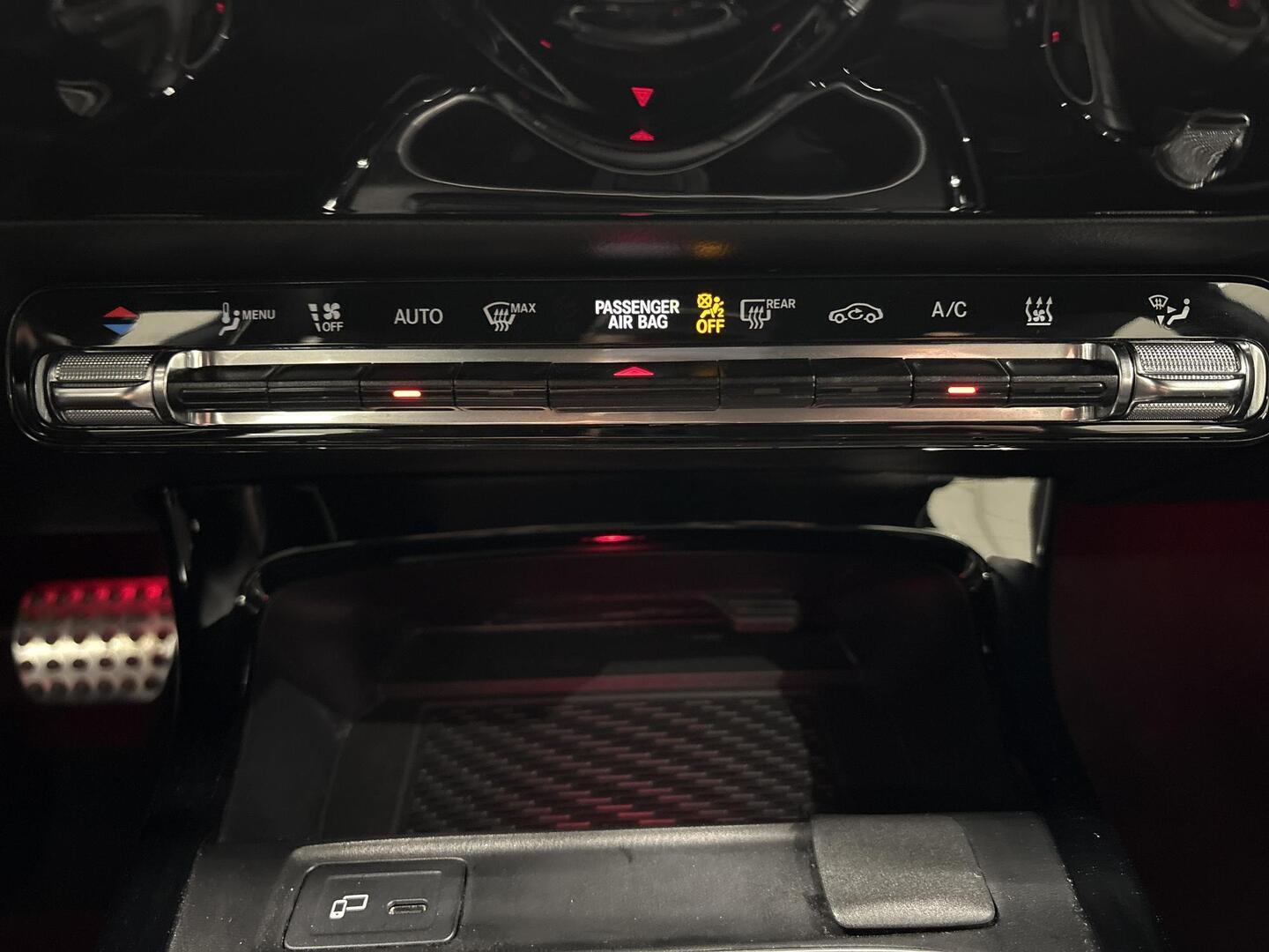 MERCEDES-BENZ CLA 2023