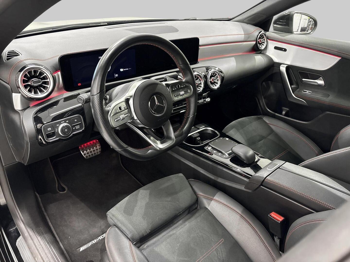 MERCEDES-BENZ CLA 2023
