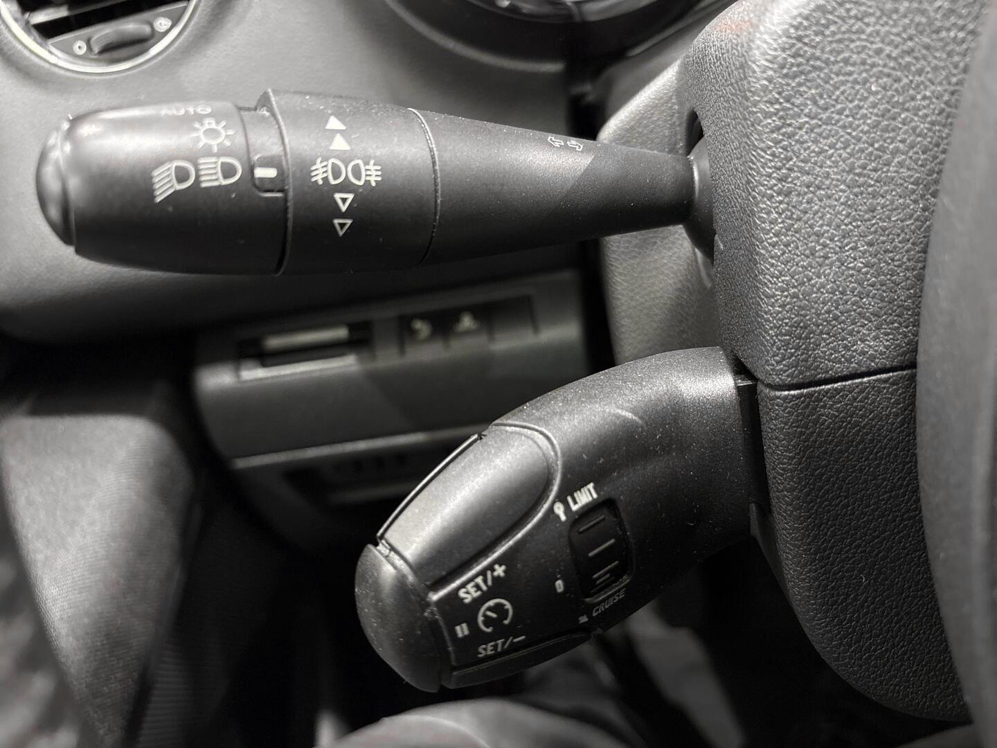 PEUGEOT 5008 2010