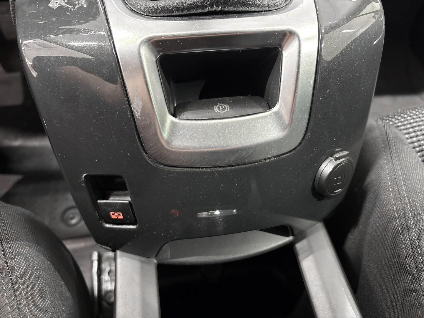 PEUGEOT 5008 2010