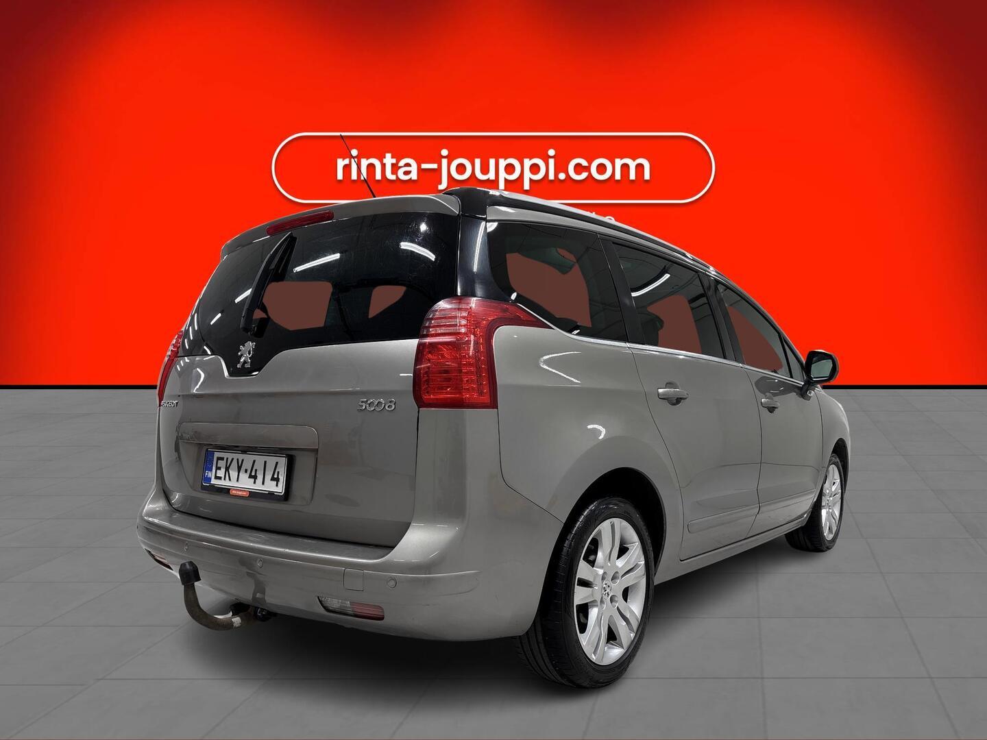 PEUGEOT 5008 2010