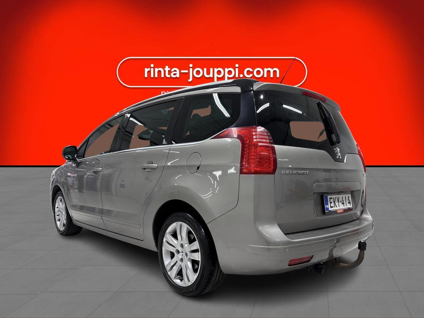PEUGEOT 5008 2010