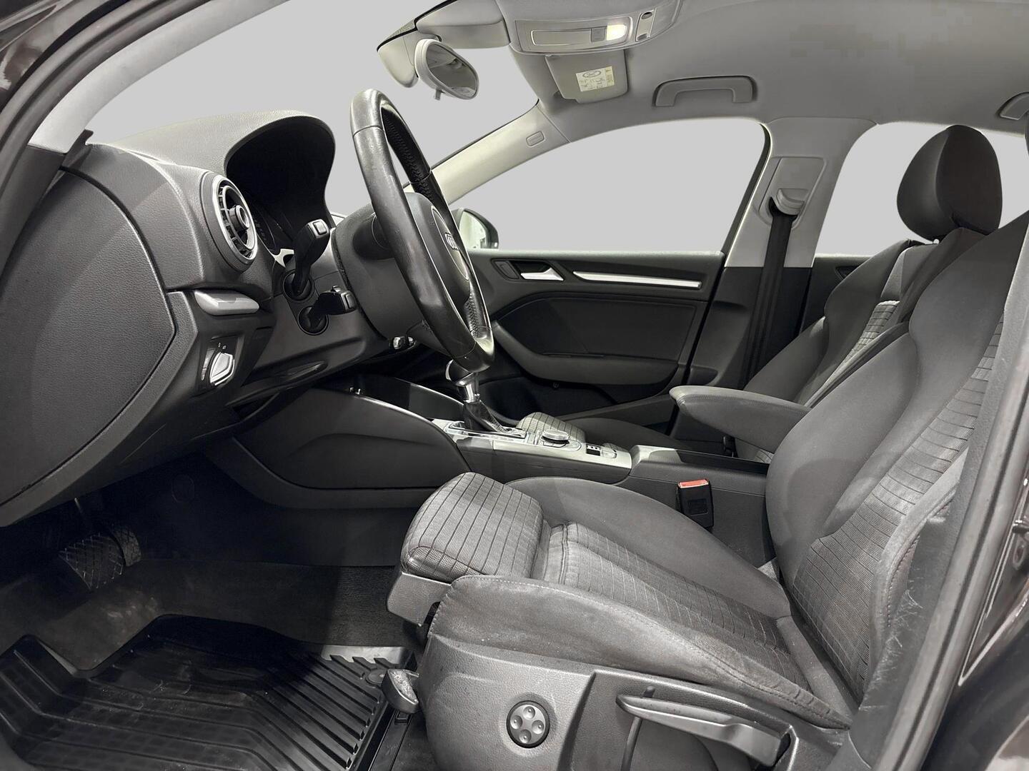 AUDI A3 2015
