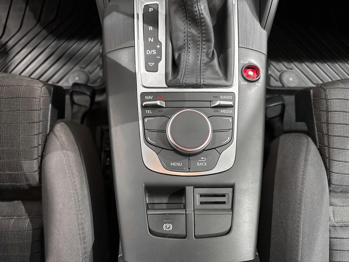 AUDI A3 2015