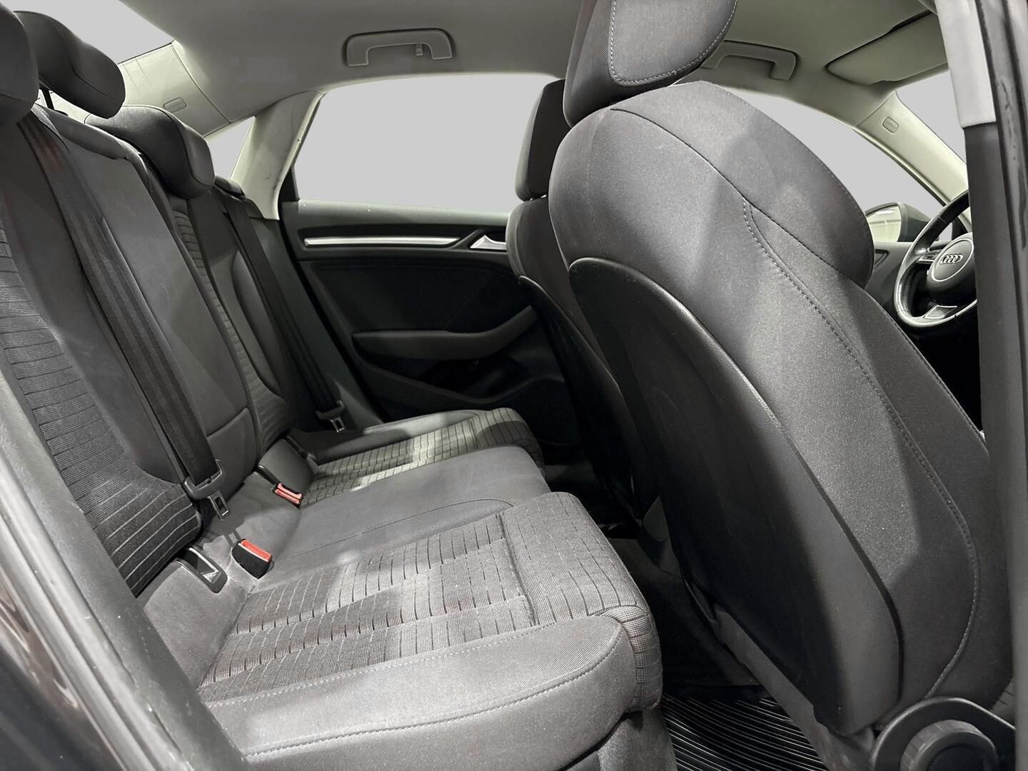 AUDI A3 2015