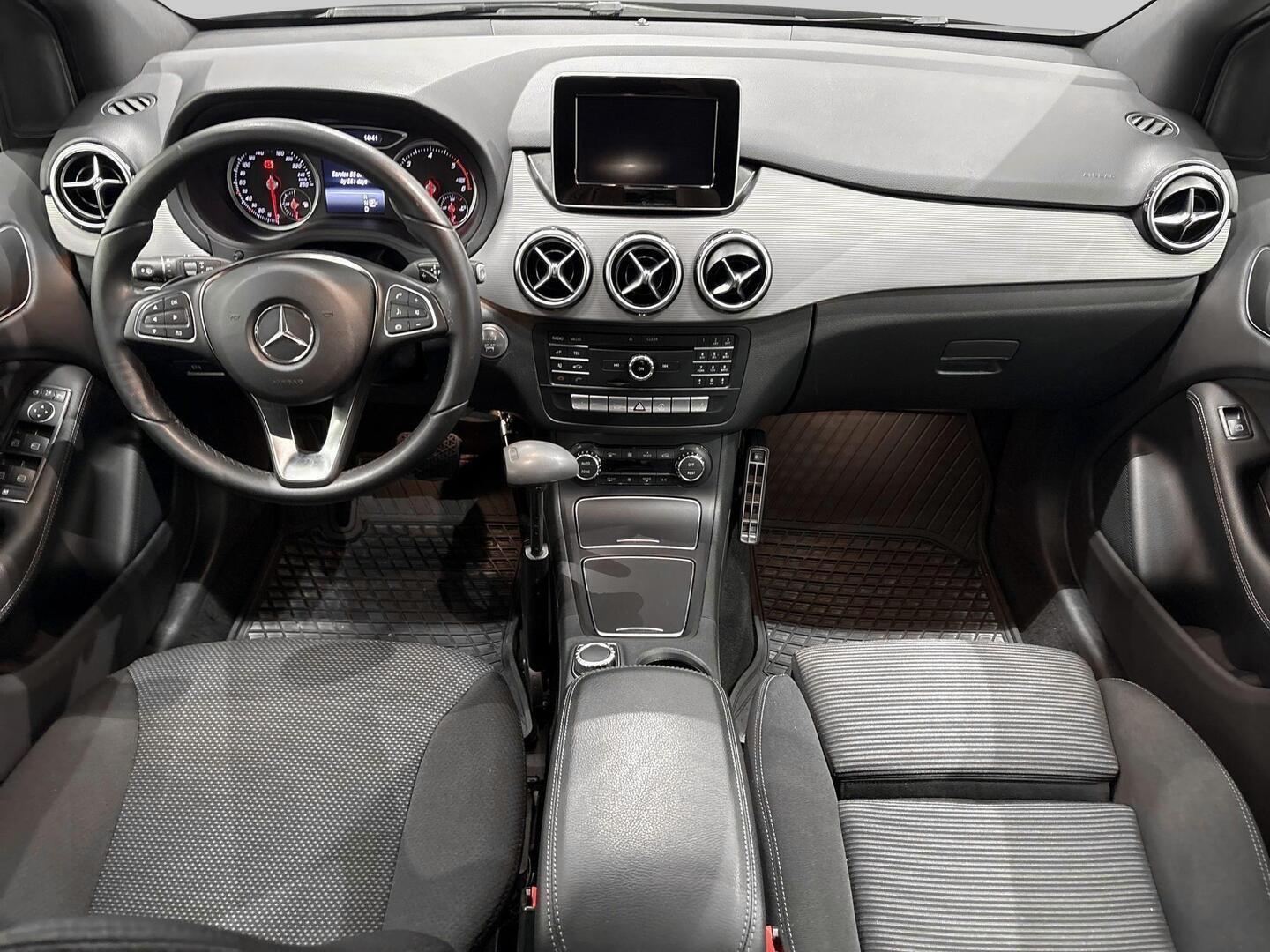 MERCEDES-BENZ B 2017