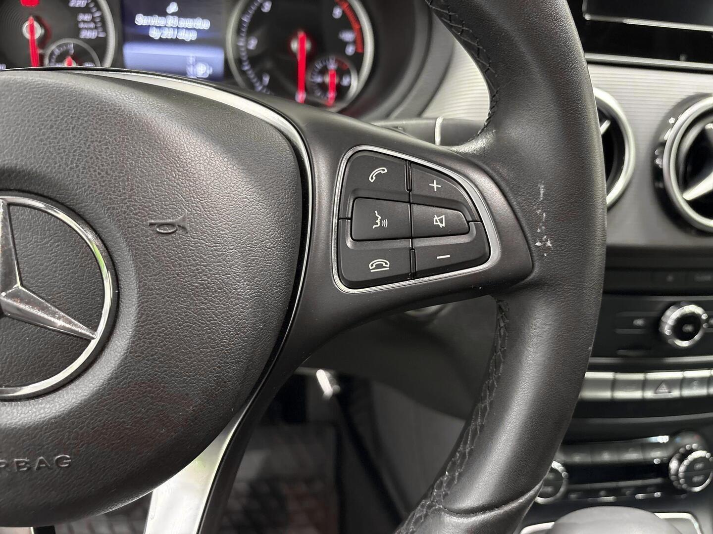MERCEDES-BENZ B 2017