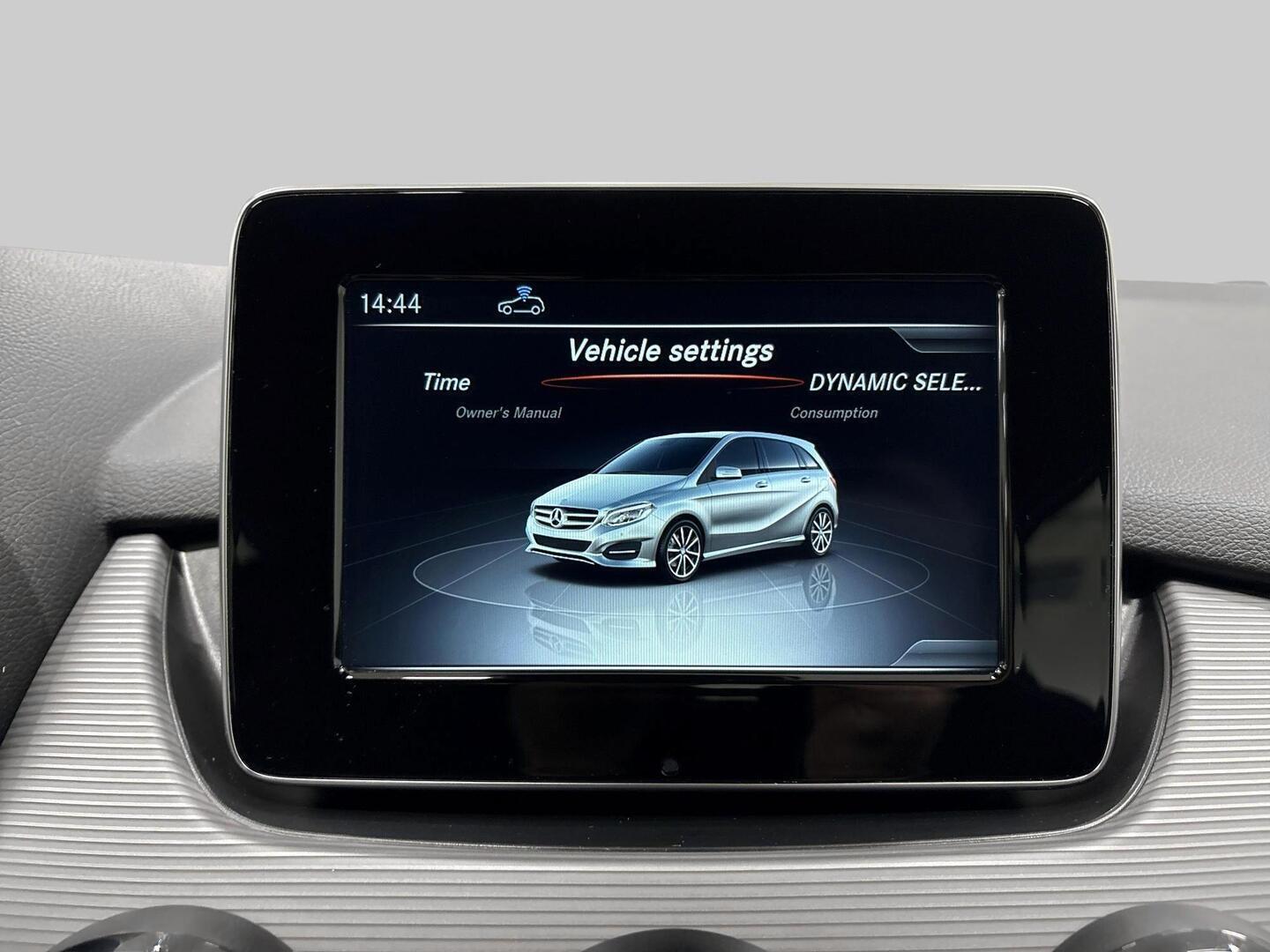 MERCEDES-BENZ B 2017