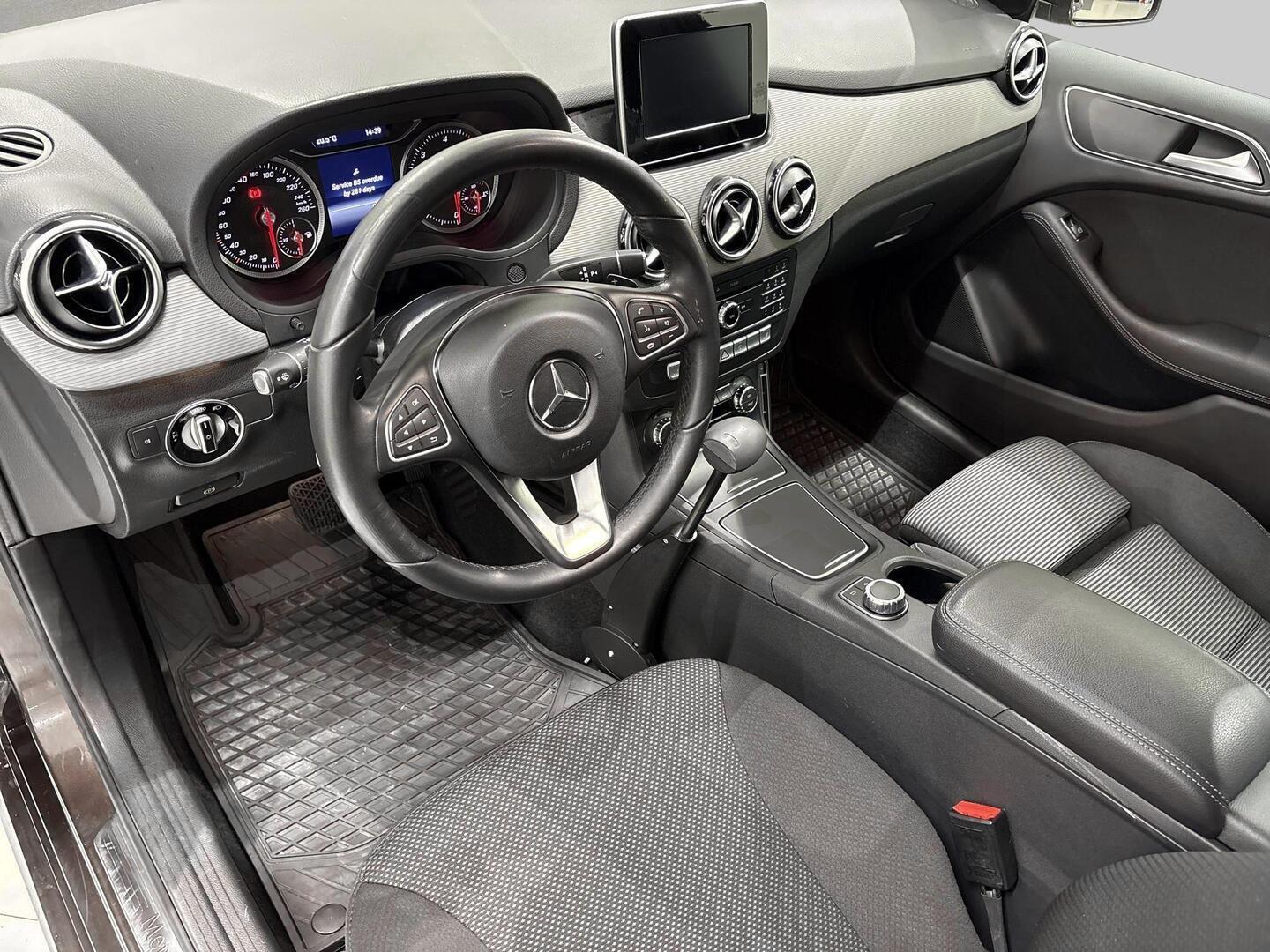 MERCEDES-BENZ B 2017