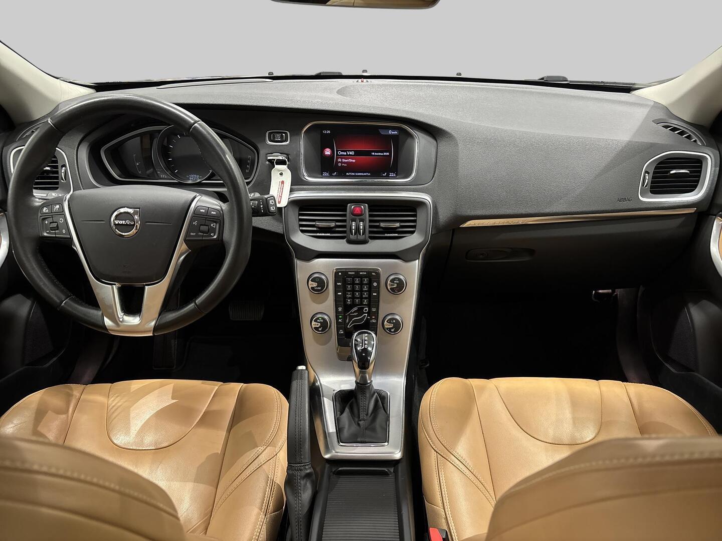 VOLVO V40 Cross Country 2018