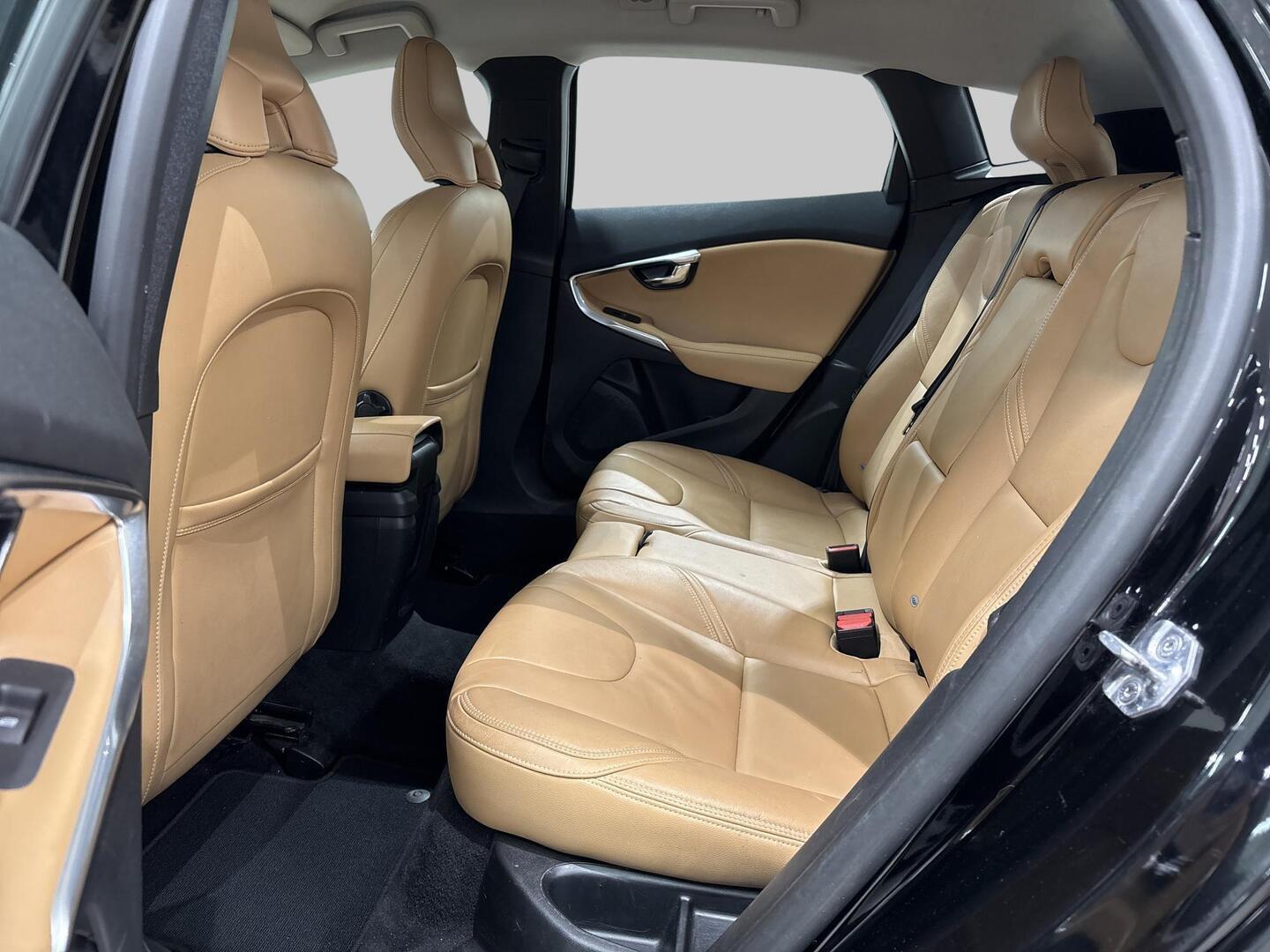 VOLVO V40 Cross Country 2018