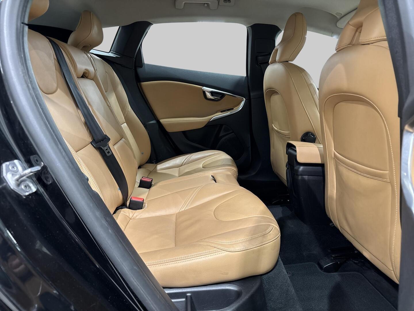 VOLVO V40 Cross Country 2018