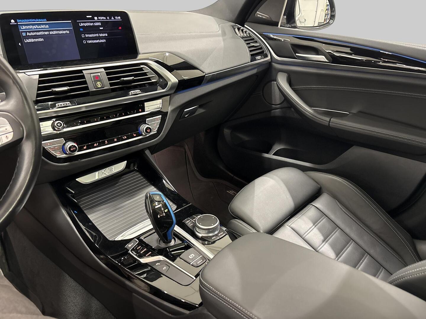 BMW iX3 2021
