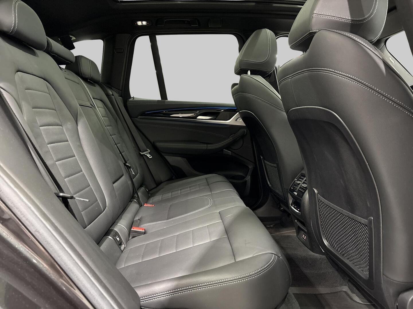 BMW iX3 2021