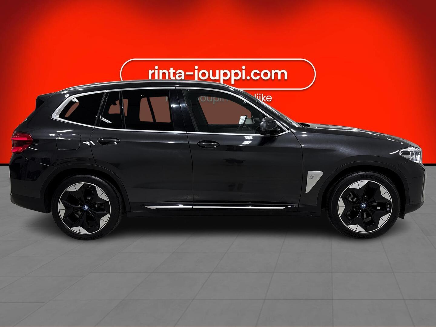 BMW iX3 2021