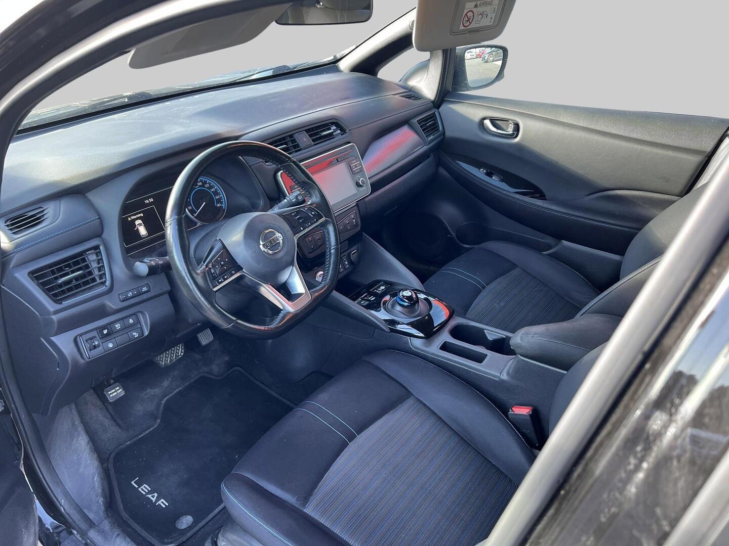 NISSAN Leaf 2018