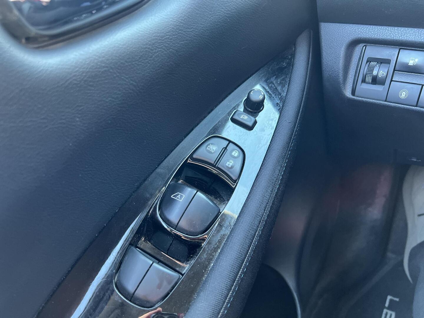 NISSAN Leaf 2018