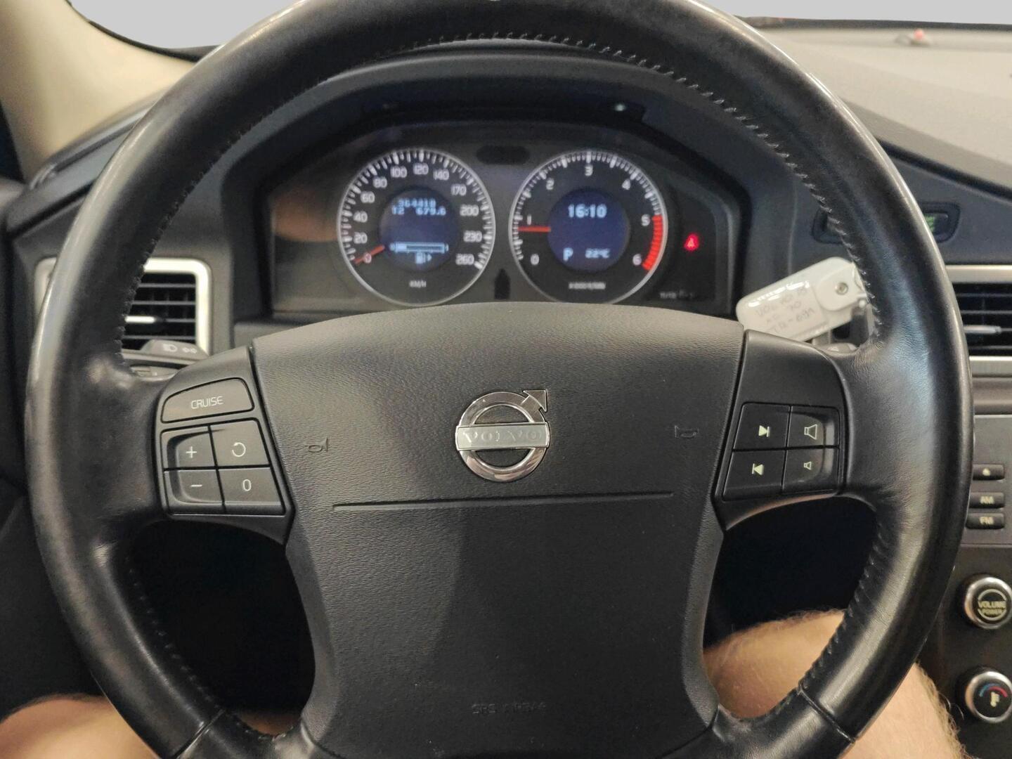 VOLVO XC70 2008