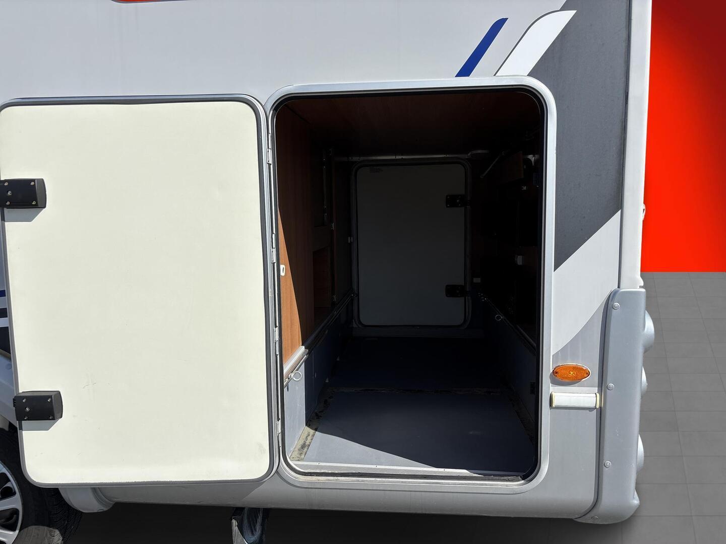 LMC LIBERTY I 680G 2010