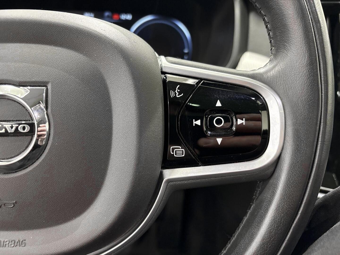 VOLVO V90 2019