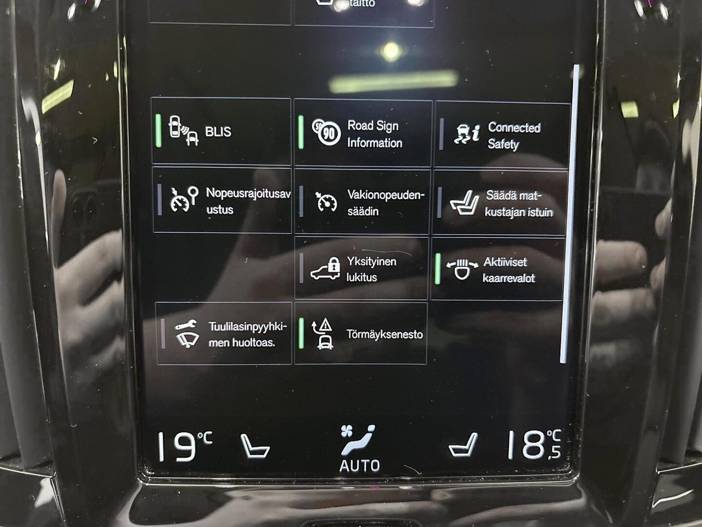 VOLVO V90 2019