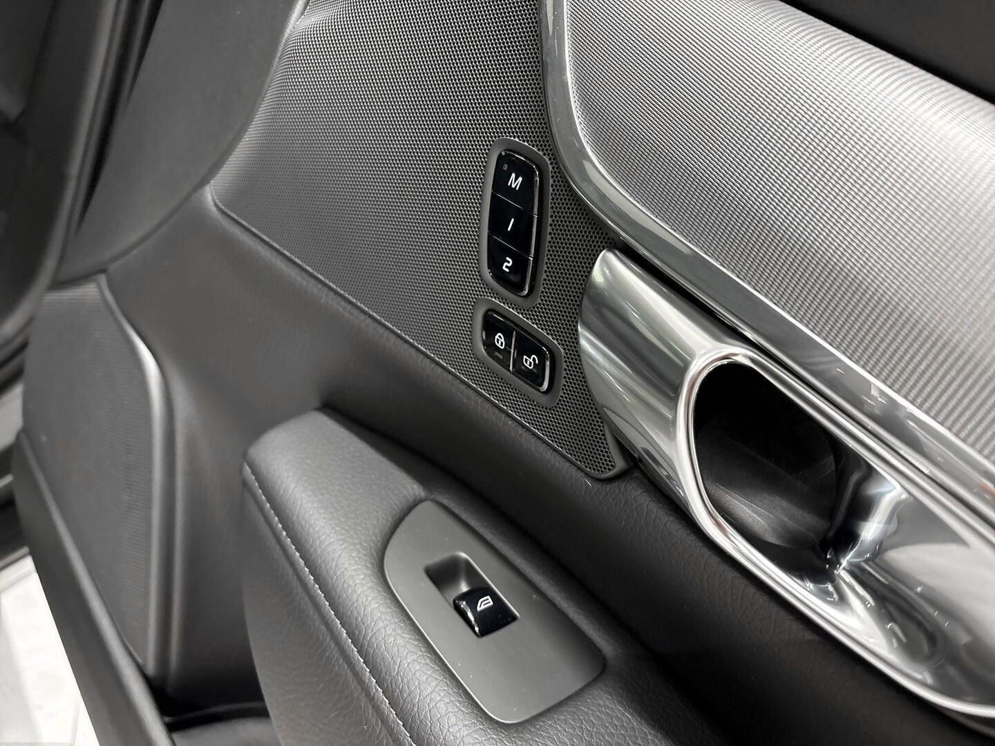 VOLVO V90 2019