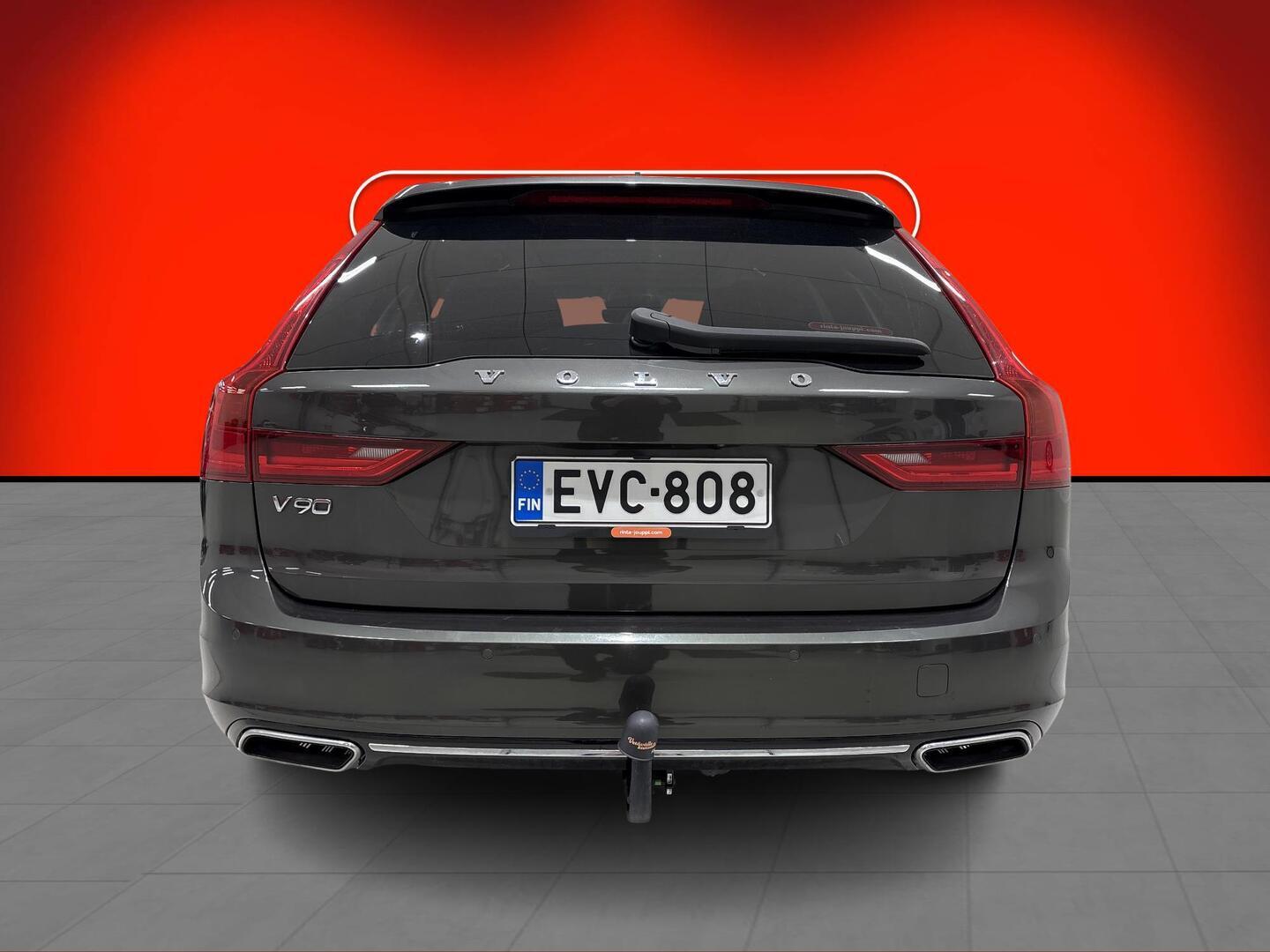VOLVO V90 2019