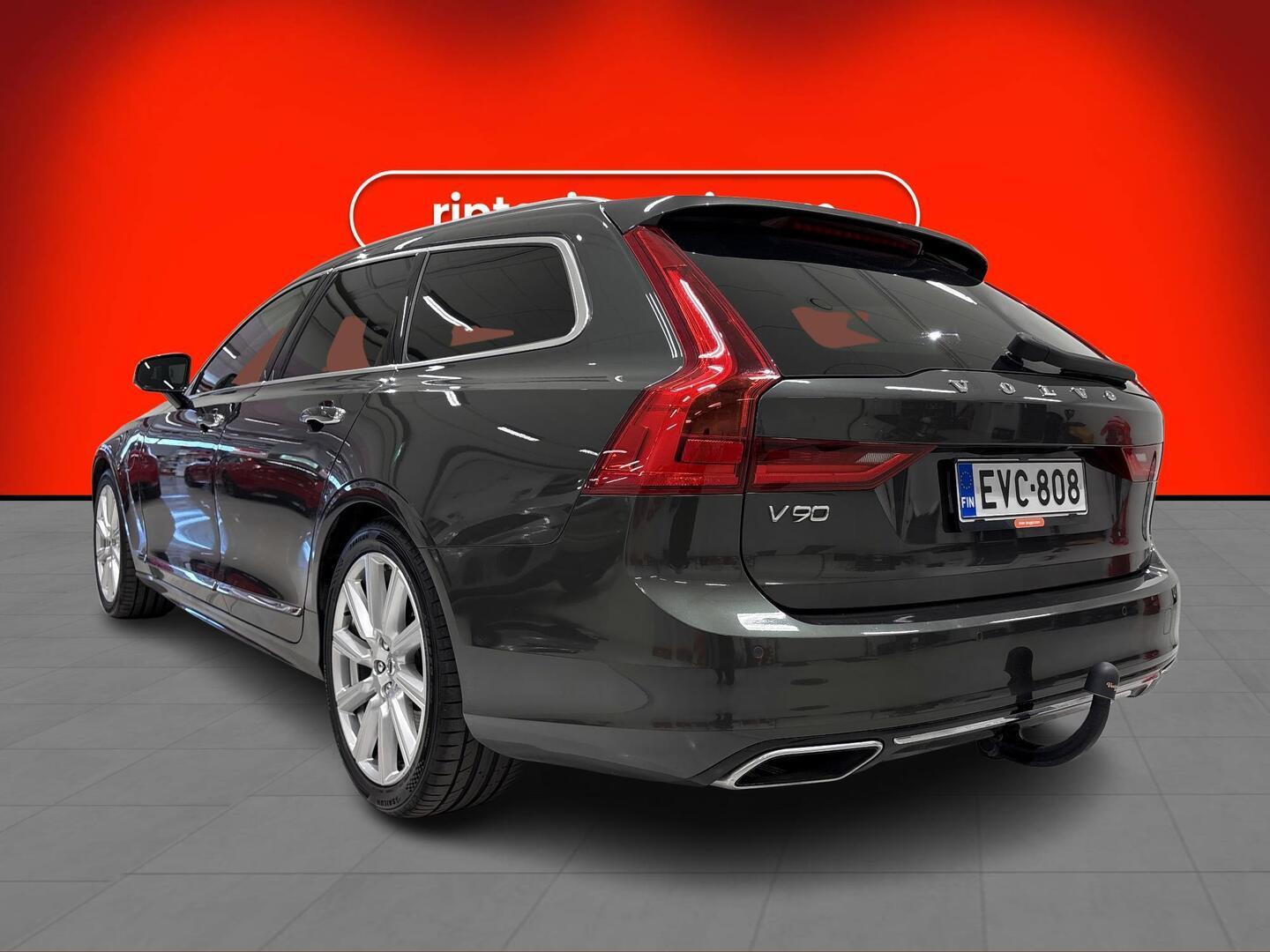 VOLVO V90 2019