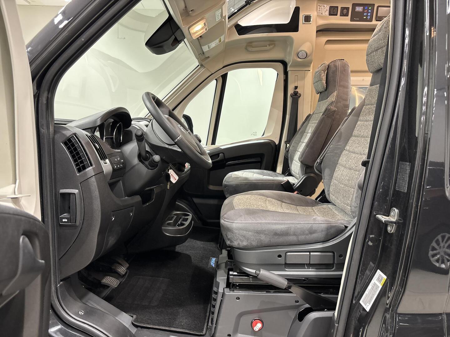 PÖSSL SUMMIT 640 PRIME 2024