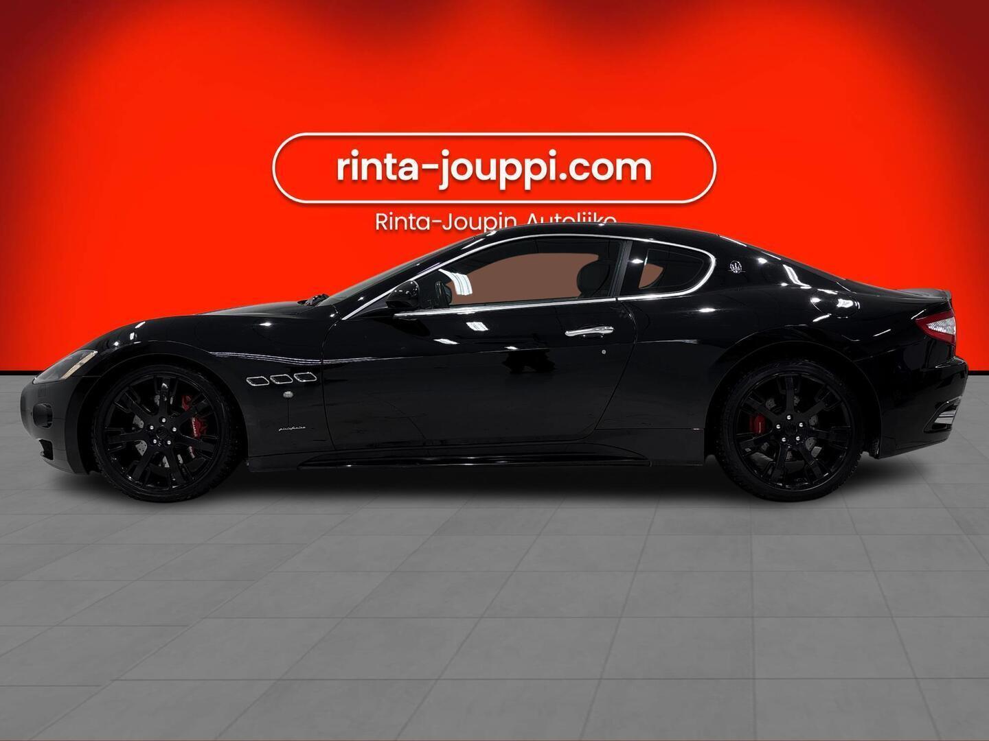 MASERATI GranTurismo 2010
