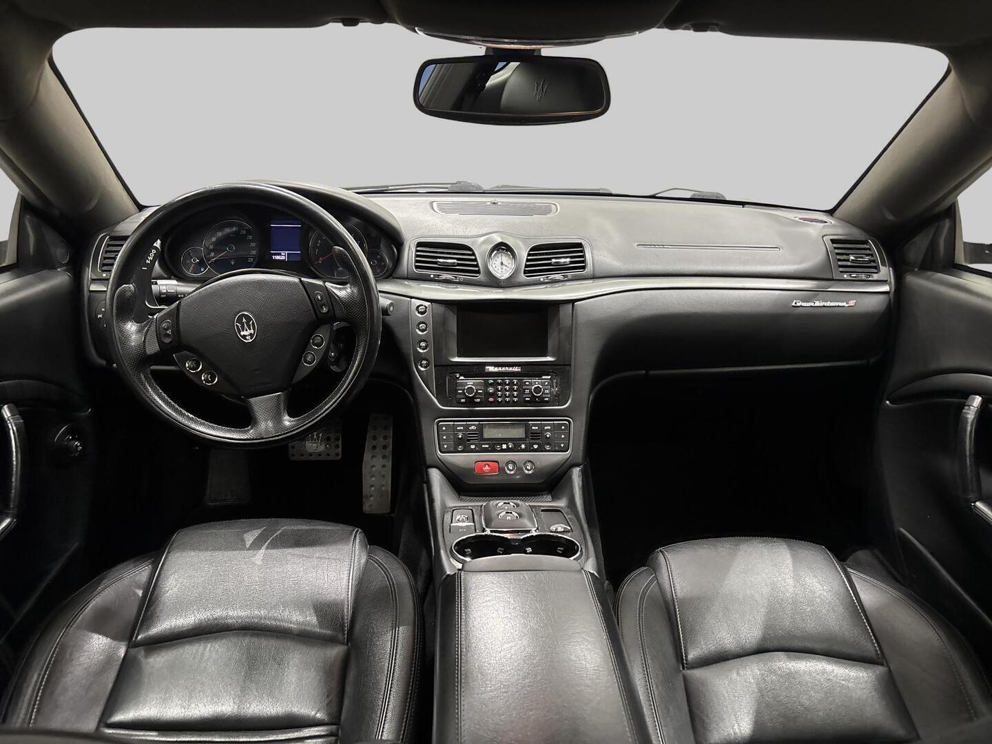 MASERATI GranTurismo 2010