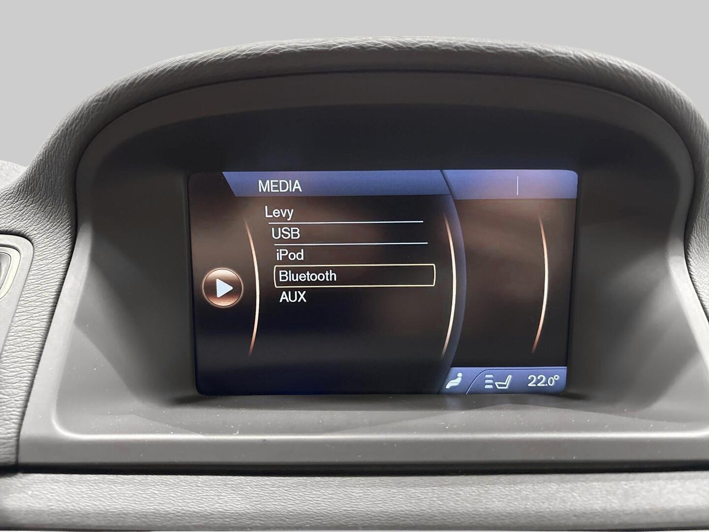 VOLVO V70 2012