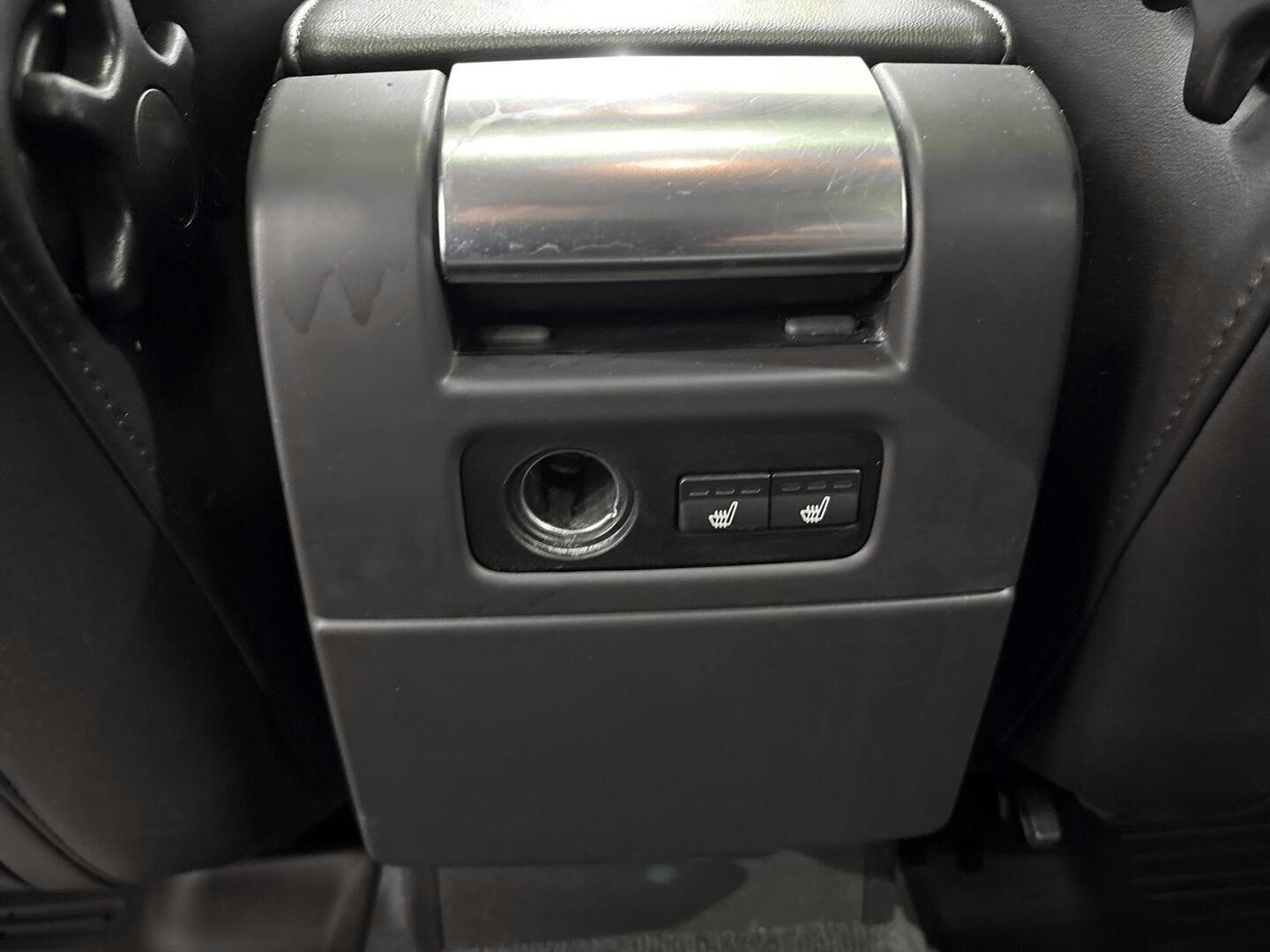 VOLVO V70 2012