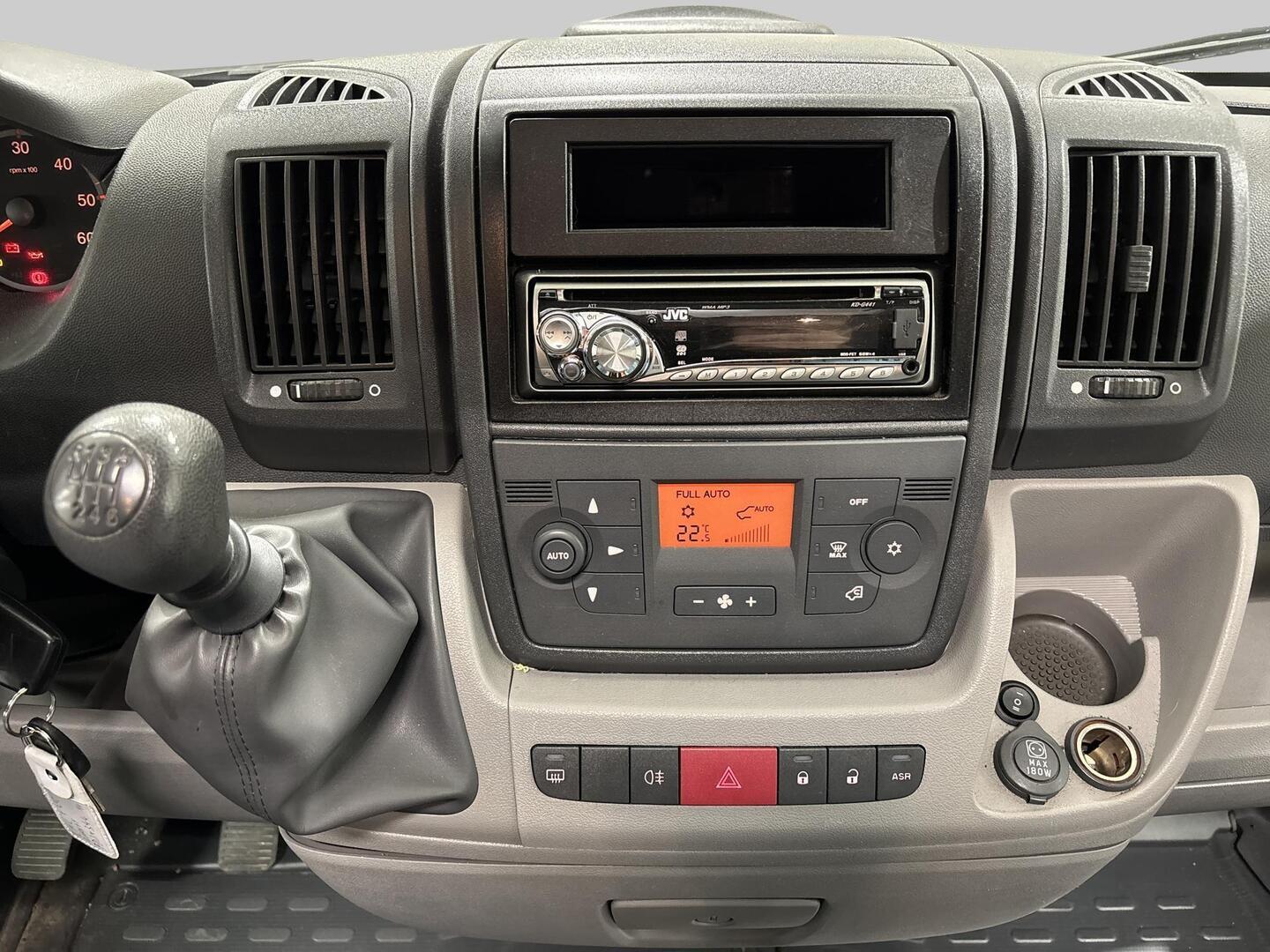 LMC T 592 LIBERTY 2008