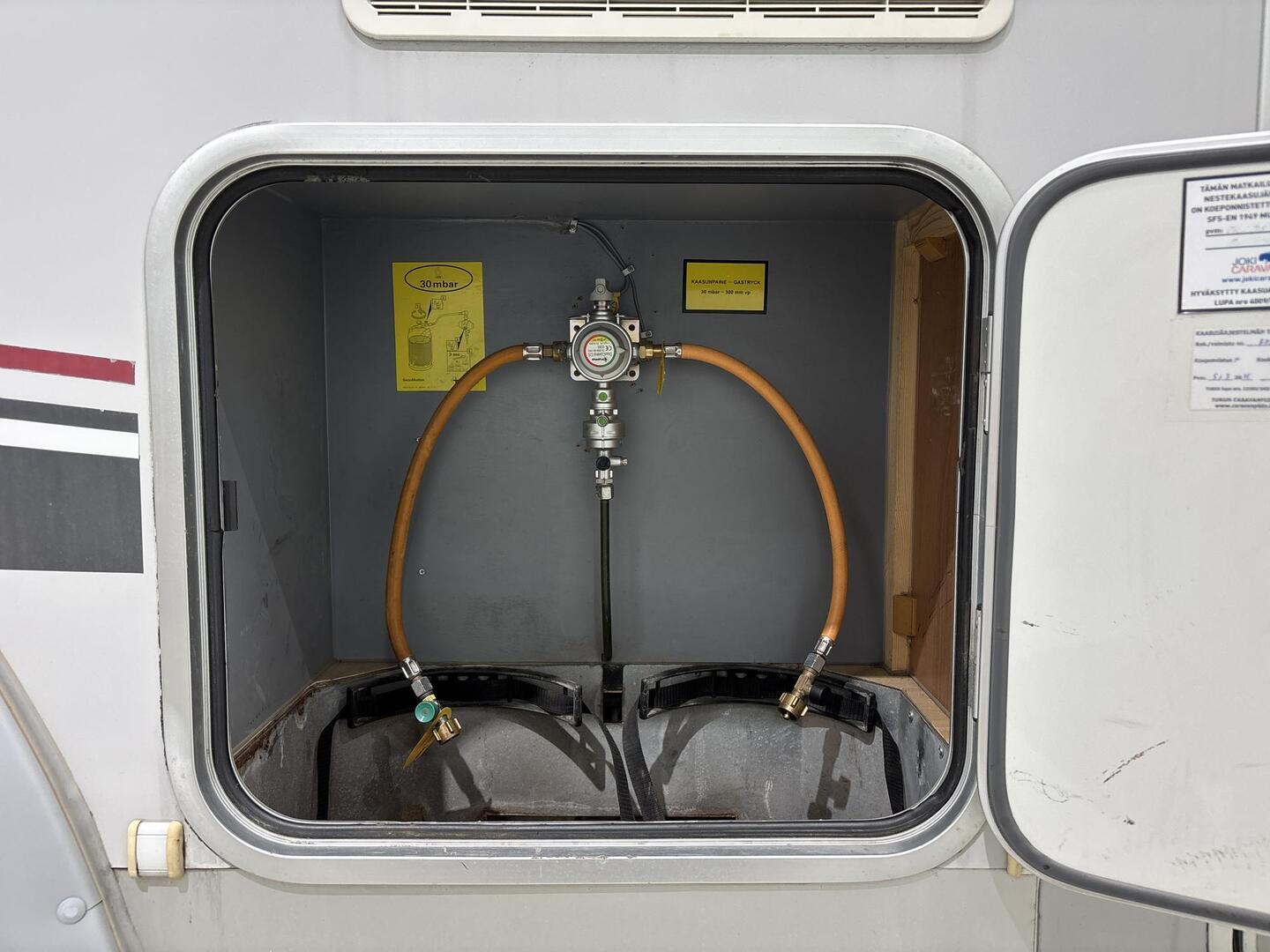 LMC T 592 LIBERTY 2008