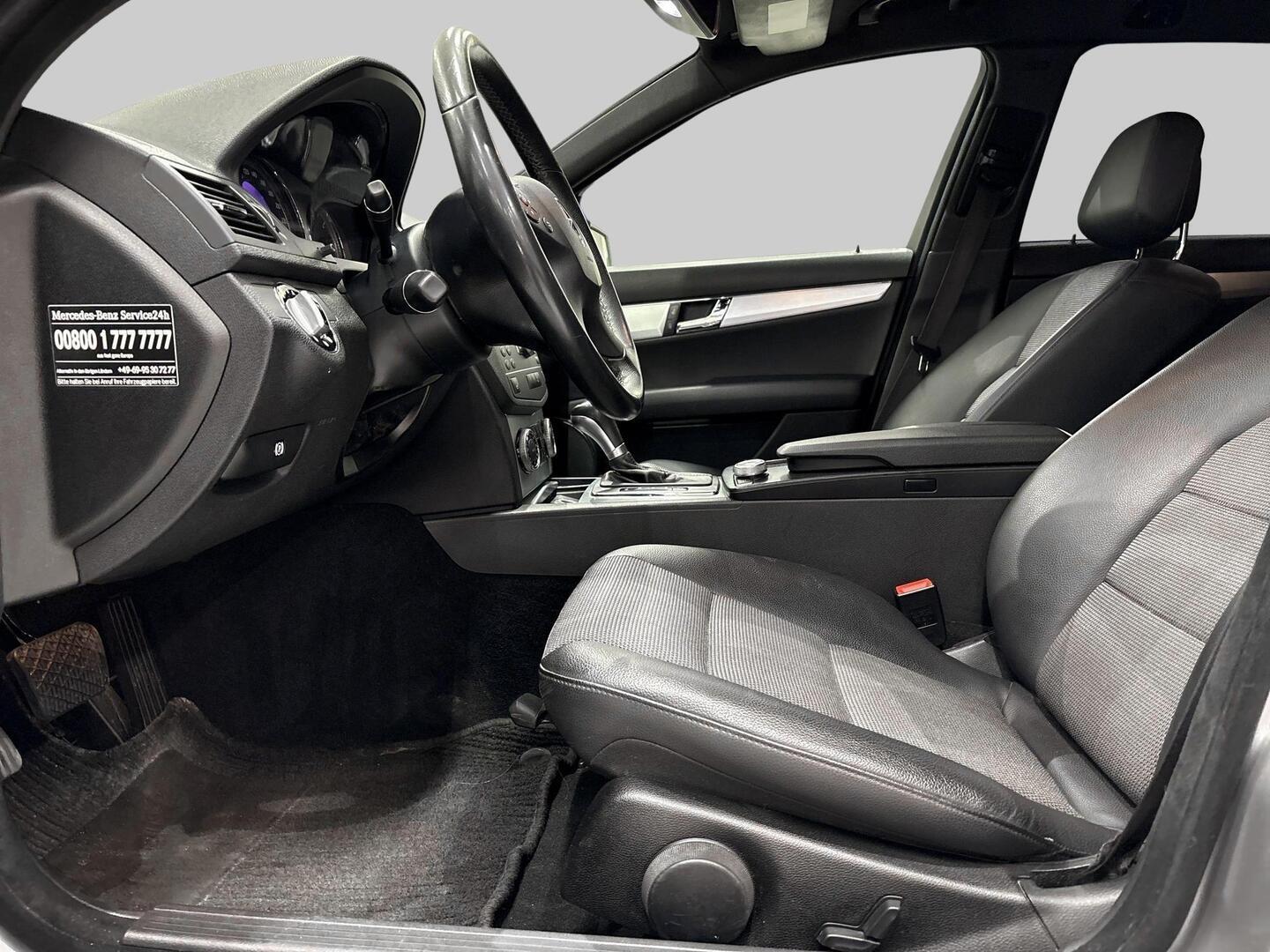 MERCEDES-BENZ C 2009