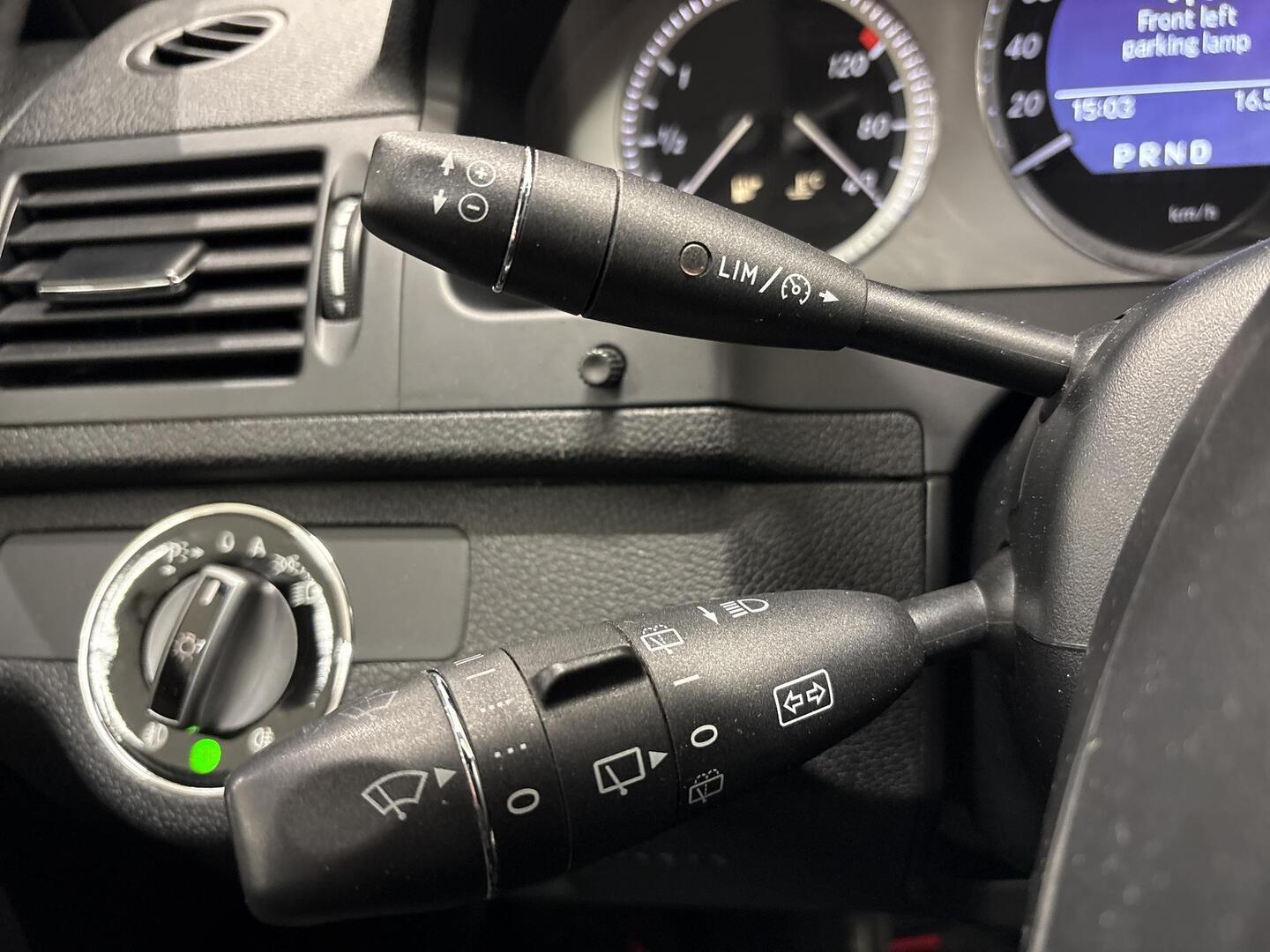 MERCEDES-BENZ C 2009